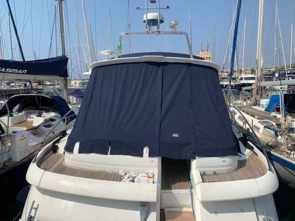 Cappottina Fairline 52 Retro Con Vetri Ancora Da Tagliare